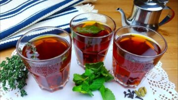 طريقة عمل الشاي بالنعناع علي اصوله مثل الكافيهات