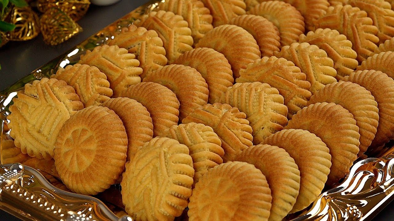مخبوزات العيد معمول التمر الفاخر بأشهى طعم وأبسط طريقة 5 مخبوزات العيد معمول التمر الفاخر بأشهى طعم وأبسط طريقة