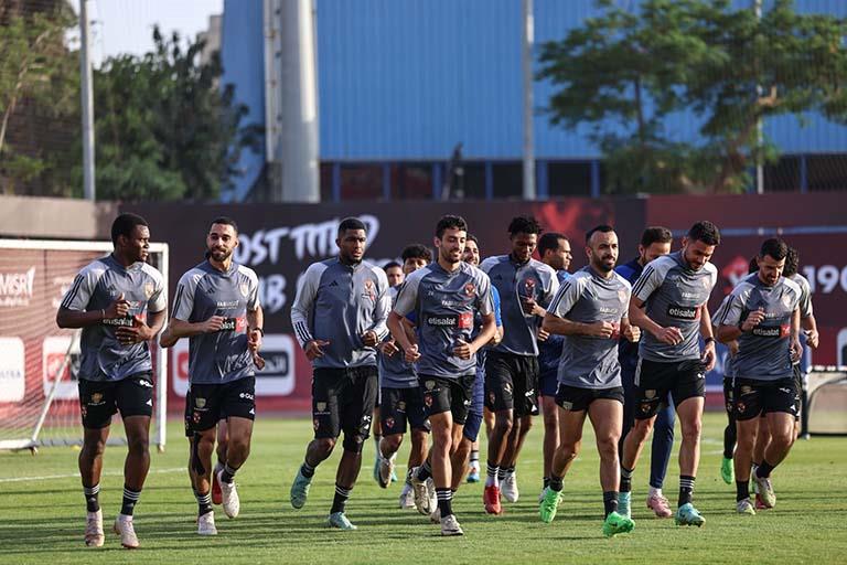 موقف لاعبي الأهلي المُصابين وشفاء ثنائي منهم بشكل كامل