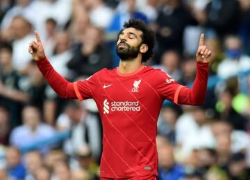 مفاجأة في تشكيل ليفربول أمام أستون فيلا في الدوري الانجليزي