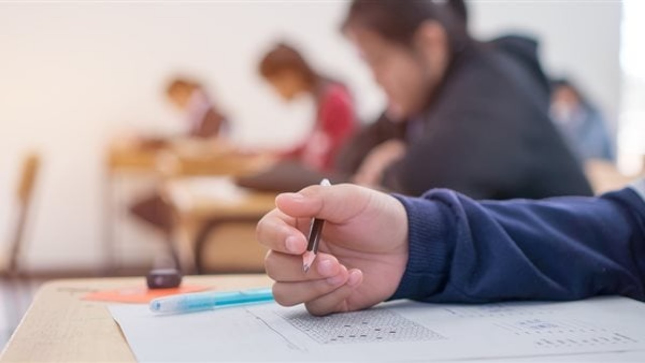 “ردده قبل دخول اللجنة”…دعاء النسيان في الامتحان لتنشيط الذاكرة