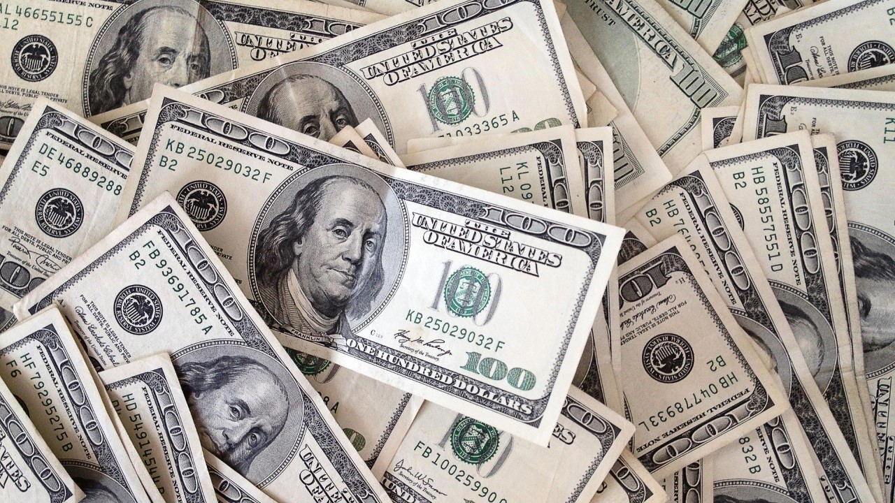 بيع وشراء.. سعر الدولار اليوم الخميس 30 مايو أمام الجنيه في البنوك يستمر في الهبوط
