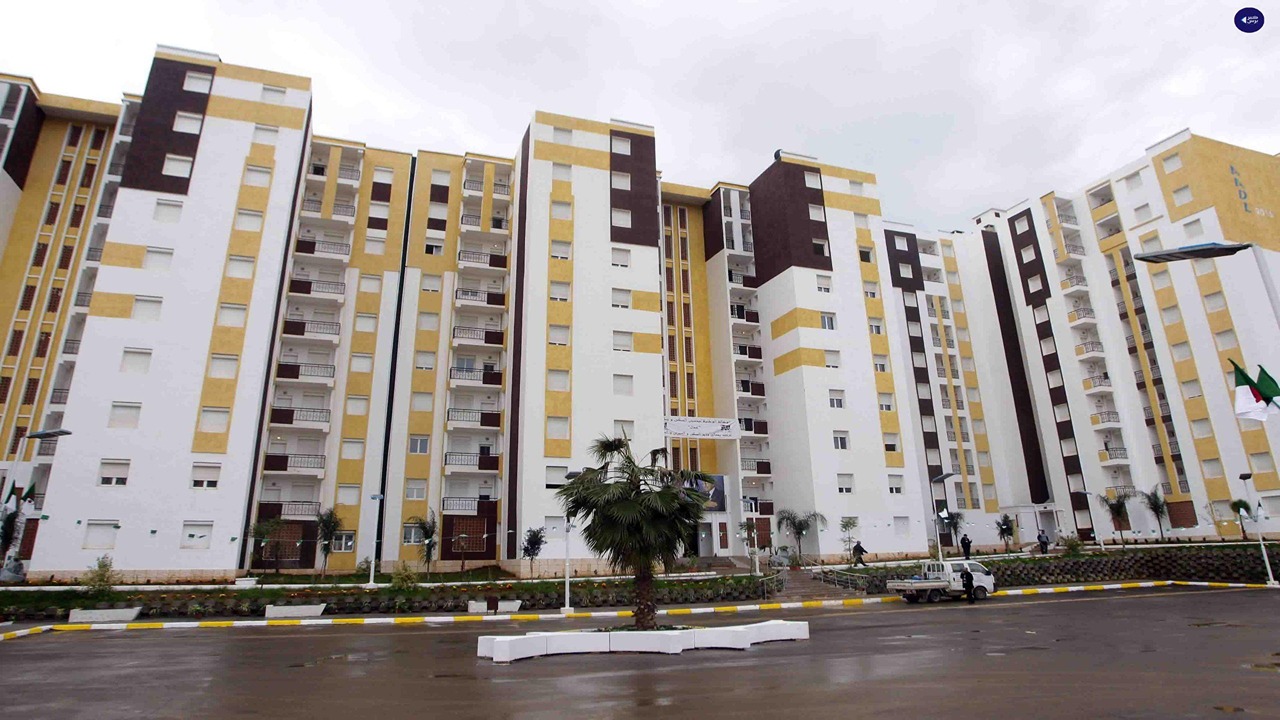 “رابط مباشر من هنـا” خطوات التسجيل والشروط المطلوبة للتسجيل فى سكنات عدل 3 بالجزائر 2024 عبر وزارة الاسكان الجزائرية
