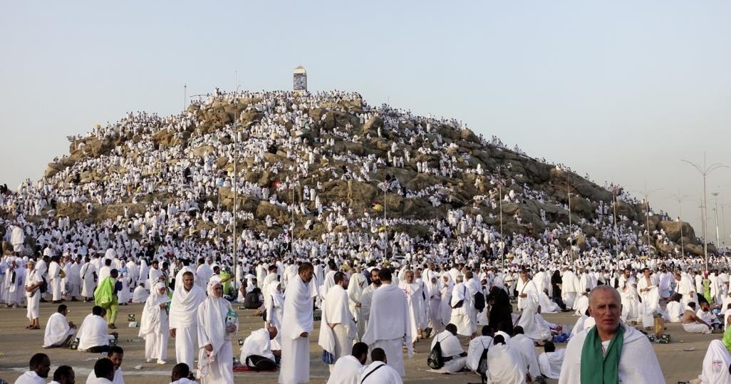 كيفية التسجيل للحج من أوربا وما هي الشروط المطلوبة 1446؟