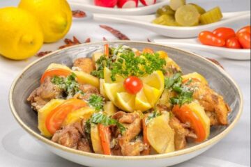 طريقة عمل صينية الدجاج والبطاطس بالليمون بمذاق ولا أروع
