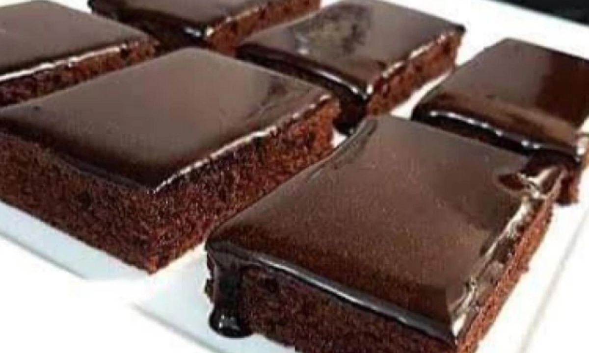 طريقه عمل الشاتوه الفرنسي الراقي بطعمه اللذيذ الغني بالشوكولاتة 5 طريقه عمل الشاتوه الفرنسي الراقي بطعمه اللذيذ الغني بالشوكولاتة