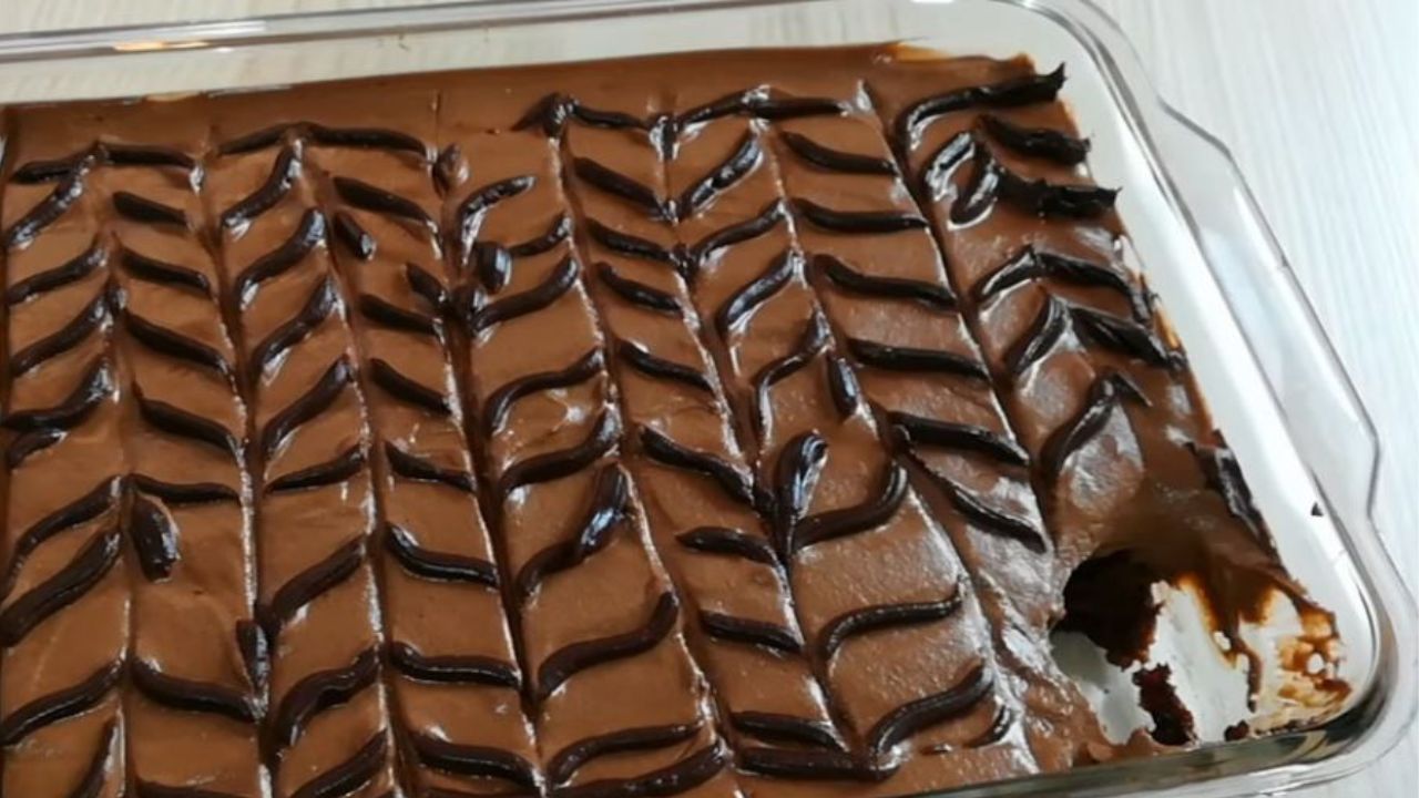 طريقة عمل كيك الديسباسيتو بصوص الكراميل حلى الحلوانية المحترفين بقى في بيتك 5 طريقة عمل كيك الديسباسيتو بصوص الكراميل حلى الحلوانية المحترفين بقى في بيتك