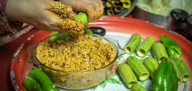 خطوة بخطوة طريقة تحضير محشي الكوسة بالطريقة المصرية علي أصولها 5 خطوة بخطوة طريقة تحضير محشي الكوسة بالطريقة المصرية علي أصولها