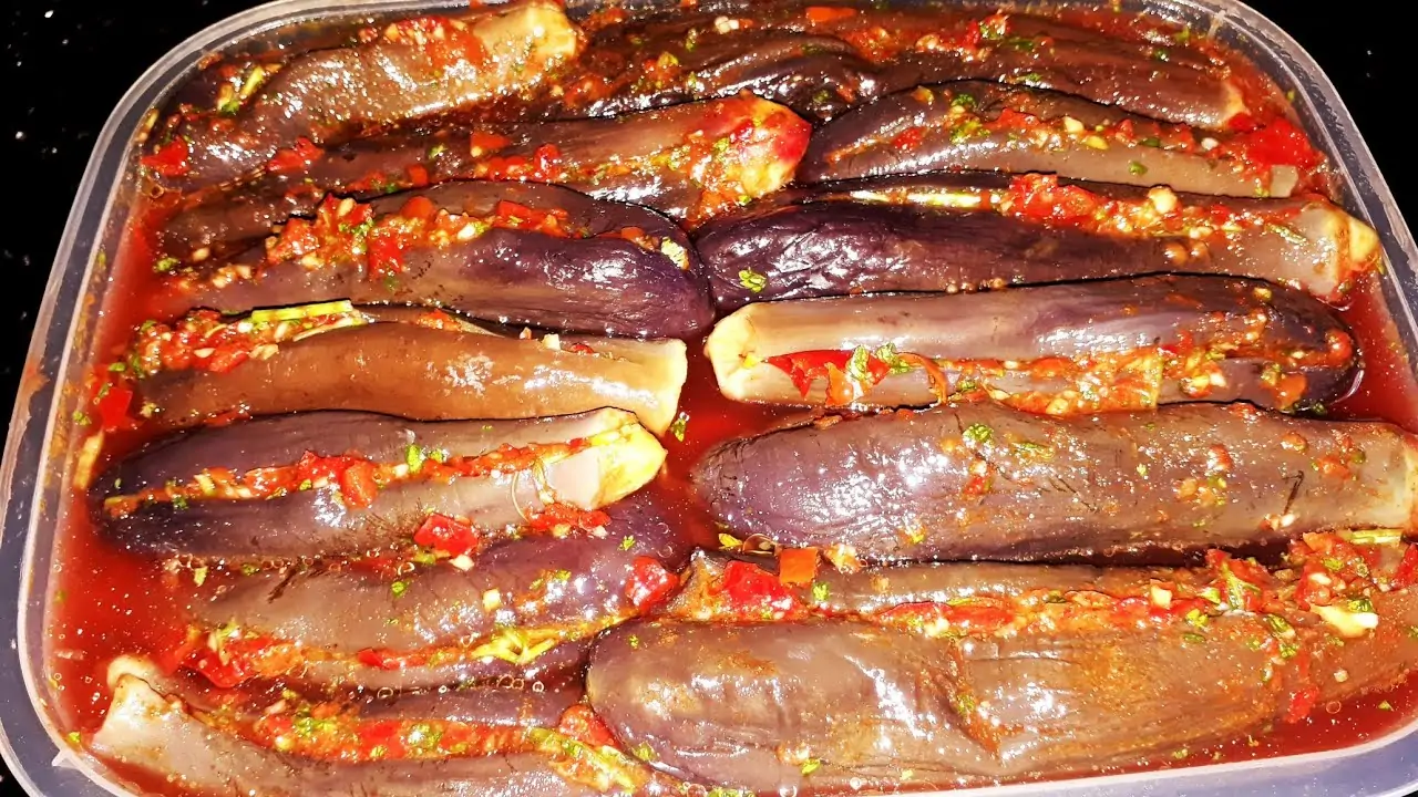 اعمليه في البيت واوعي تشتريه.. الباذنجان المخلل المسلوق طعمه لا يقاوم 5 اعمليه في البيت واوعي تشتريه.. الباذنجان المخلل المسلوق طعمه لا يقاوم