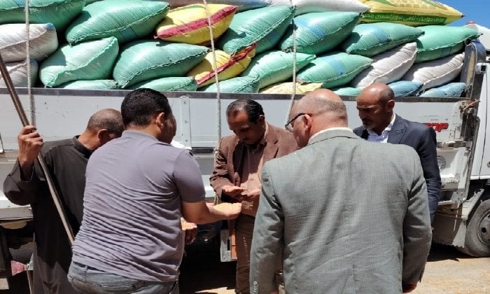 محافظة الفيوم وكيل الزراعة يتفقد الصوب ومركز استلام القمح بمركز أبشواي