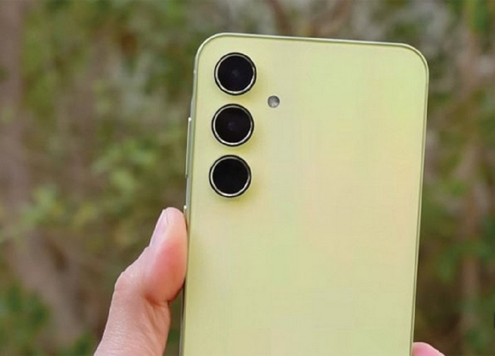 سامسونج تكشف رسمياً عن هاتفها Samsung Galaxy A55 في السوق المصري بسعر مميز 7 سامسونج تكشف رسمياً عن هاتفها Samsung Galaxy A55 في السوق المصري بسعر مميز