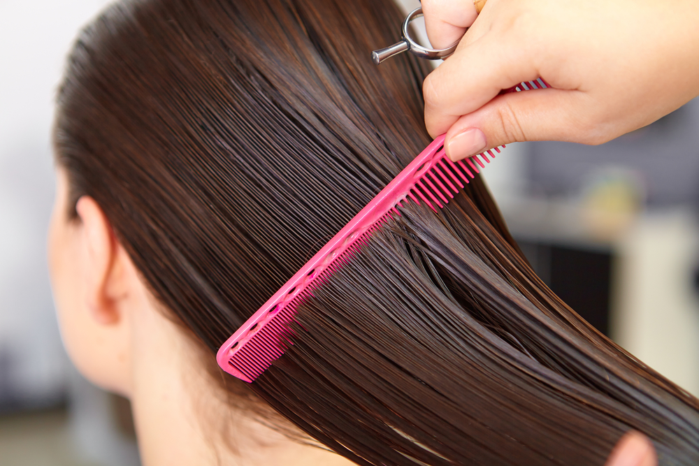 طريقة عمل حمام زيت للشعر باستخدام زيوت طبيعية 5 طريقة عمل حمام زيت للشعر باستخدام زيوت طبيعية