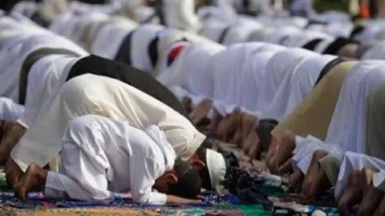 عيد سعيد .. موعد صلاة عيد الأضحى في الصومال 2024 بتوقيت العاصمة مقديشو والمدن الصومالية 5 عيد سعيد .. موعد صلاة عيد الأضحى في الصومال 2024 بتوقيت العاصمة مقديشو والمدن الصومالية