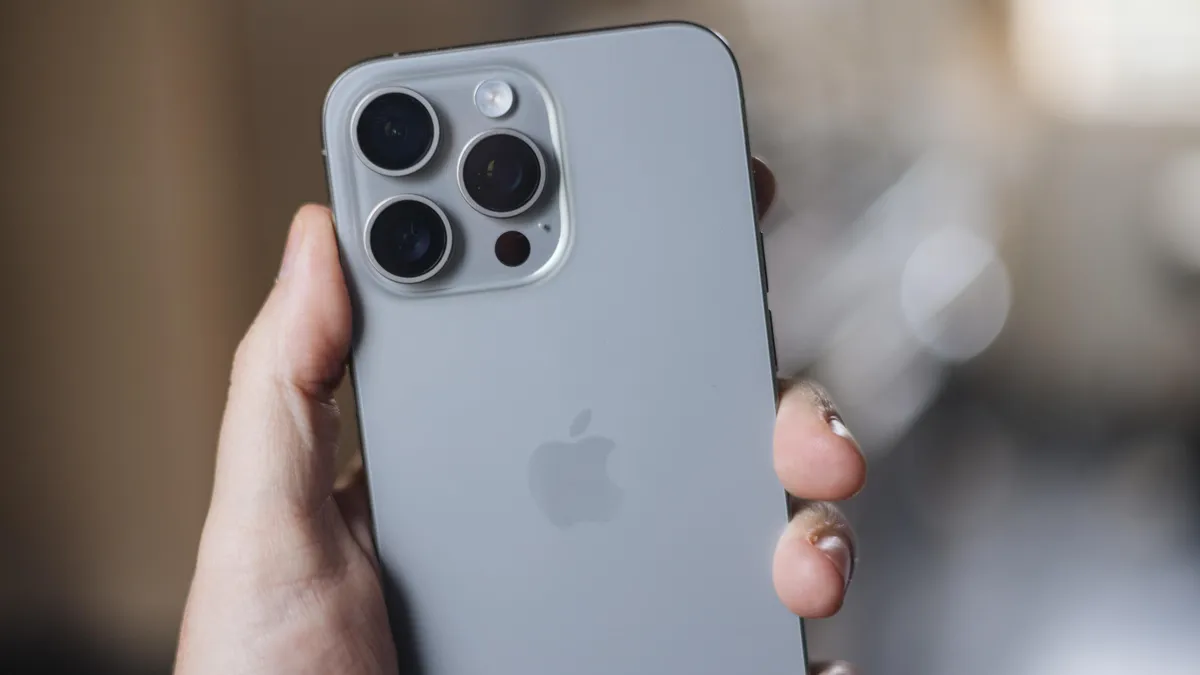 "عرض كبير لعشاق آيفون في السعودية".. مكتبة جرير توفر هاتف iPhone 15 Pro بخصم خيالي وإمكانية التقسيط لمدة 36 شهر 5 “عرض كبير لعشاق آيفون في السعودية”.. مكتبة جرير توفر هاتف iPhone 15 Pro بخصم خيالي وإمكانية التقسيط لمدة 36 شهر