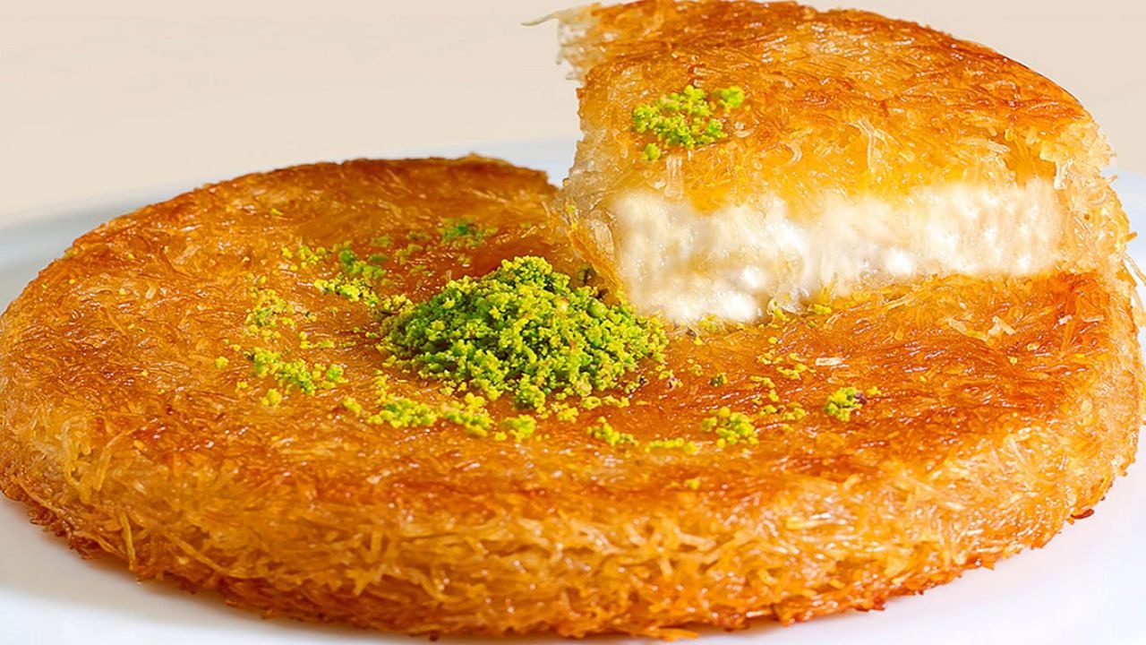 على أصولها.. طريقة تحضير الكنافة النابلسي بالجبنة في البيت بطعم أحلى من الجاهزة بمراحل 5 على أصولها.. طريقة تحضير الكنافة النابلسي بالجبنة في البيت بطعم أحلى من الجاهزة بمراحل