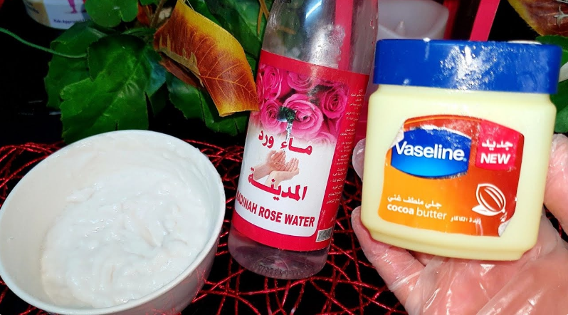 ماسك الفازلين وماء الورد للحصول على بشرة نضرة ومشرقة