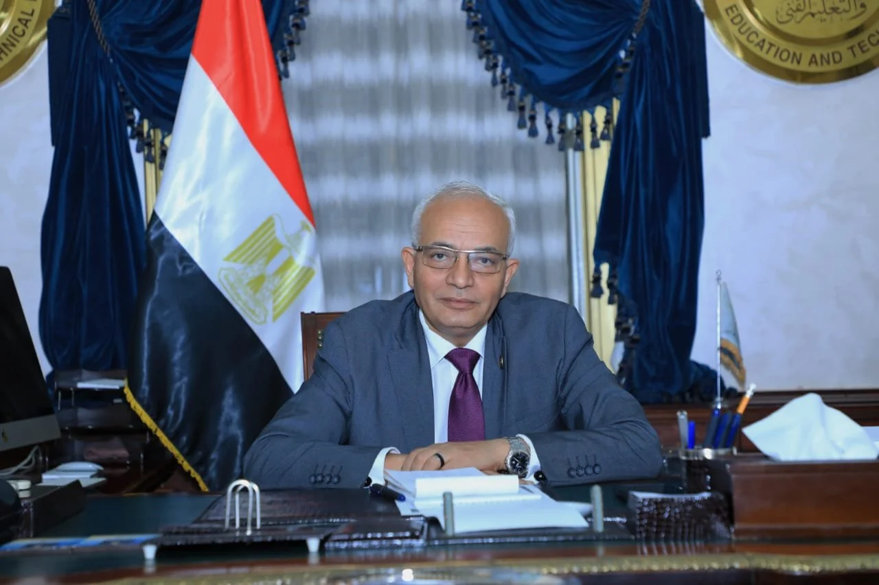 التعليم تعلن موعد بدء امتحانات الدور الثاني للطلاب المصريين بالخارج 2024 "الشروط والأوراق" 5 التعليم تعلن موعد بدء امتحانات الدور الثاني للطلاب المصريين بالخارج 2024 “الشروط والأوراق”