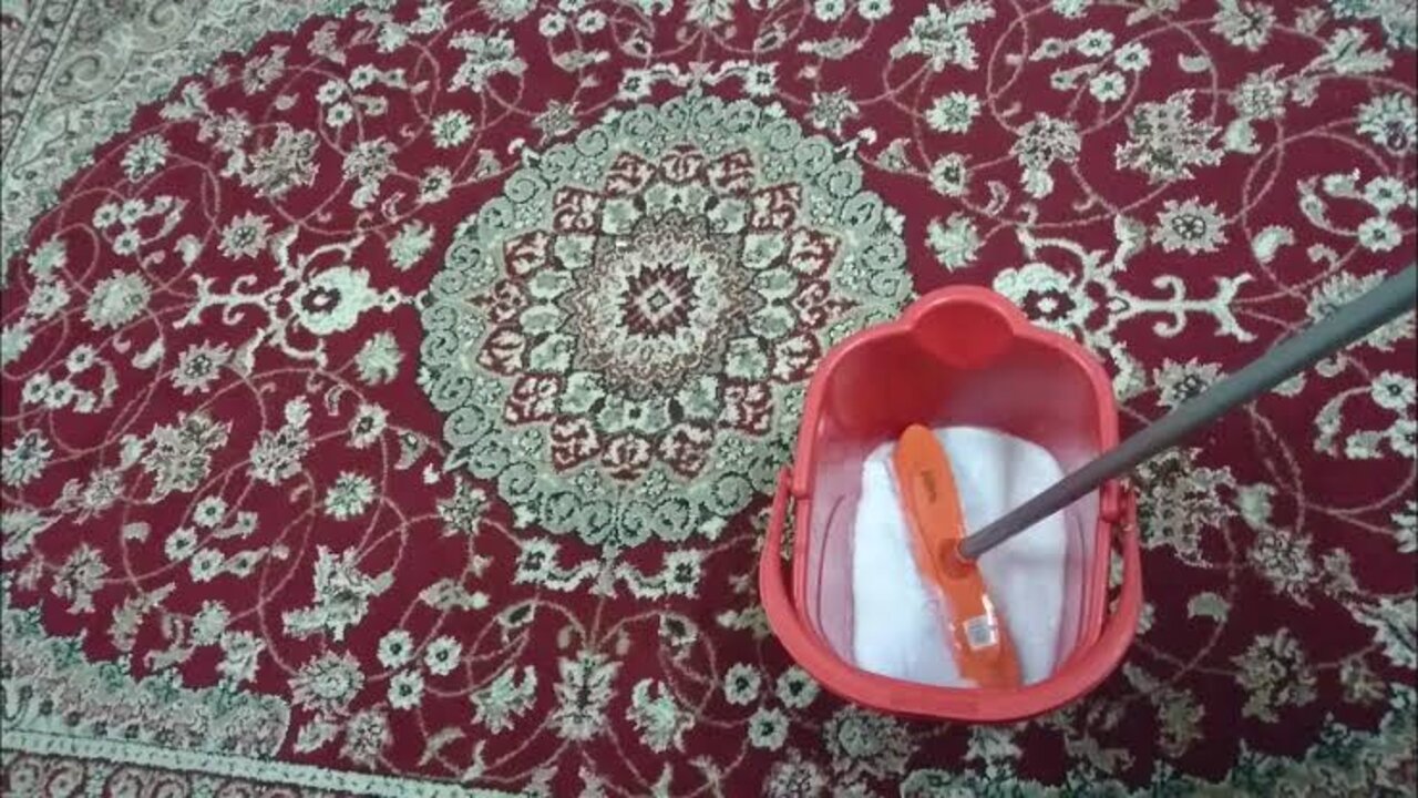 لإزالة البقع العنيدة والصعبة.. طريقة سهلة وسريعة لتنظيف السجاد