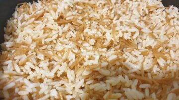 بطعم لا يقاوم.. طريقة عمل الارز بالشعيرية بطعم لذيذ