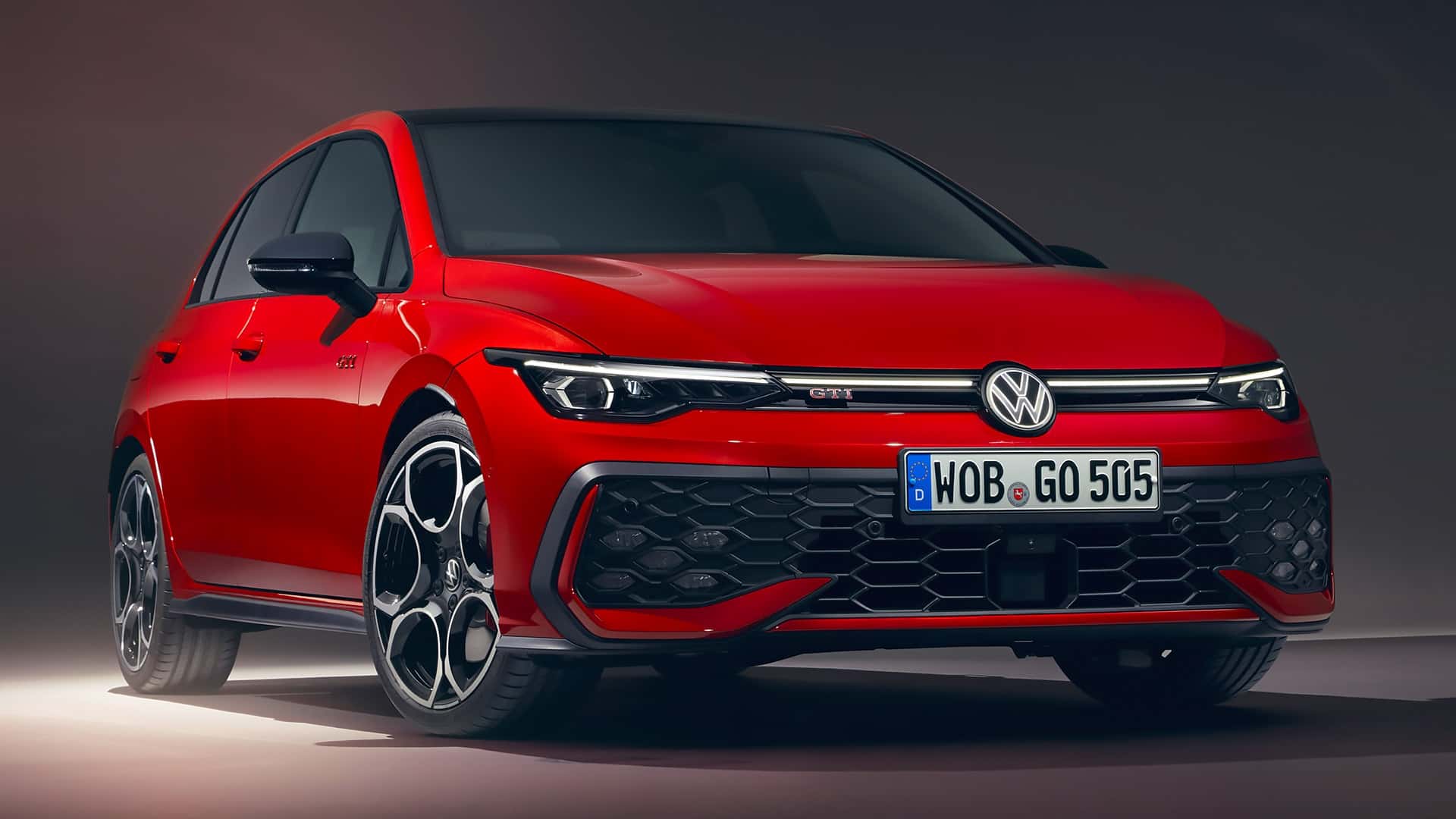 Volkswagen Golf GTI: تعرف على أهم مواصفات تلك السيارة الالمانية موديل 2024 8 Volkswagen Golf GTI: تعرف على أهم مواصفات تلك السيارة الالمانية موديل 2024
