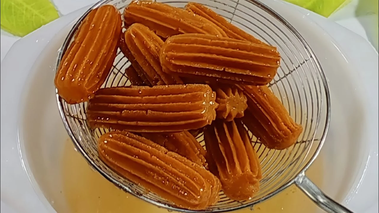 احلى الحلو.. طريقة عمل بلح الشام في المنزل بطعم لذيذ 5 احلى الحلو.. طريقة عمل بلح الشام في المنزل بطعم لذيذ