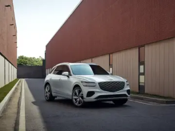 سعر جينيسيس 2025 GV70 الجديدة