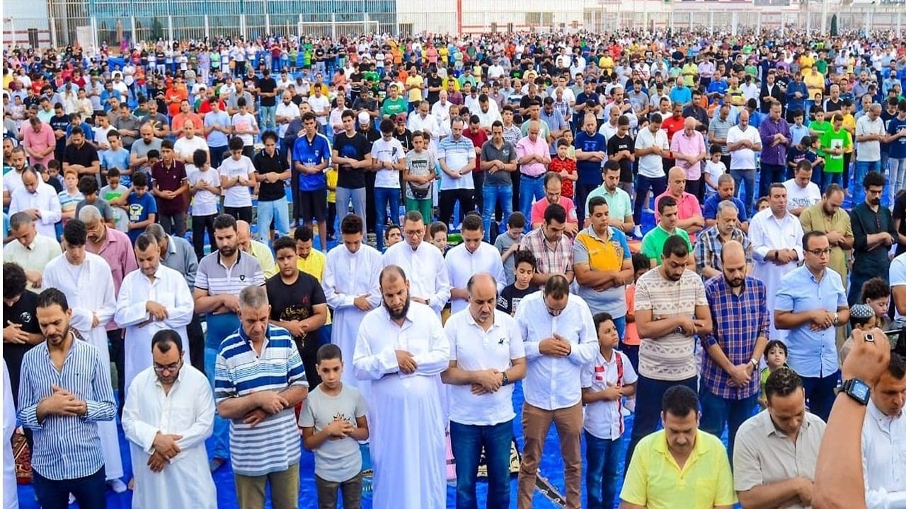 الأحد ولا الإثنين؟ البحوث الفلكية توضح موعد أول أيام عيد الفطر المبارك 2025