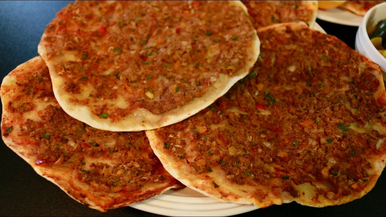 أسهل وأسرع طريقة لتحضير عجينة اللحم بطعم يخطف القلب والعقل! 5 أسهل وأسرع طريقة لتحضير عجينة اللحم بطعم يخطف القلب والعقل!