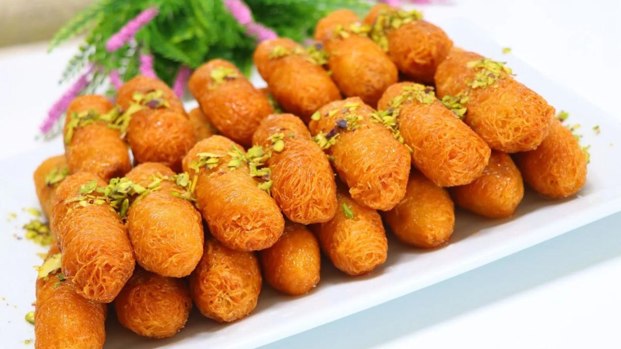 طريقة عمل أصابع الكنافه المحشيه خطوة بخطوة أحلى من أي حلواني بمكونات سهلة وخطوات بسيطة 5 طريقة عمل أصابع الكنافه المحشيه خطوة بخطوة أحلى من أي حلواني بمكونات سهلة وخطوات بسيطة