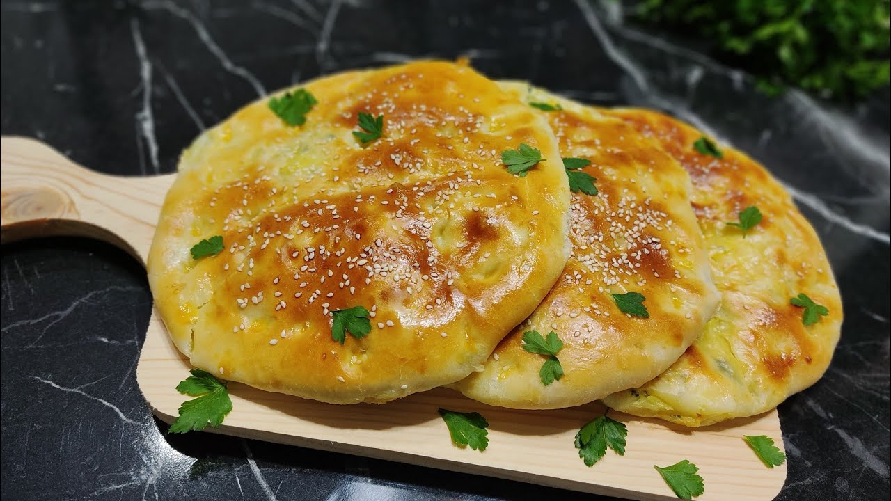 فطيرة البطاطس في الطاسة السريعة لوجبة غدا اقتصادية