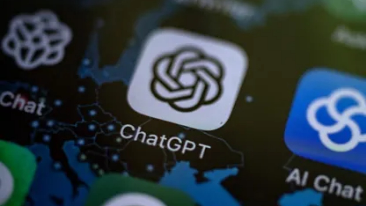 تحديث جديد لـ ChatGPT يضيف 4 مزايا للتفاعل الصوتي.. تعرف عليهم