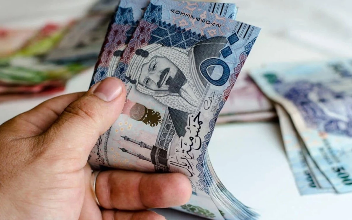 لا تشيل هم احتياجاتك تمويل بموافقة فورية 125,000 ريال بقسط شهري 2,257 ريال للسعودي والمقيم