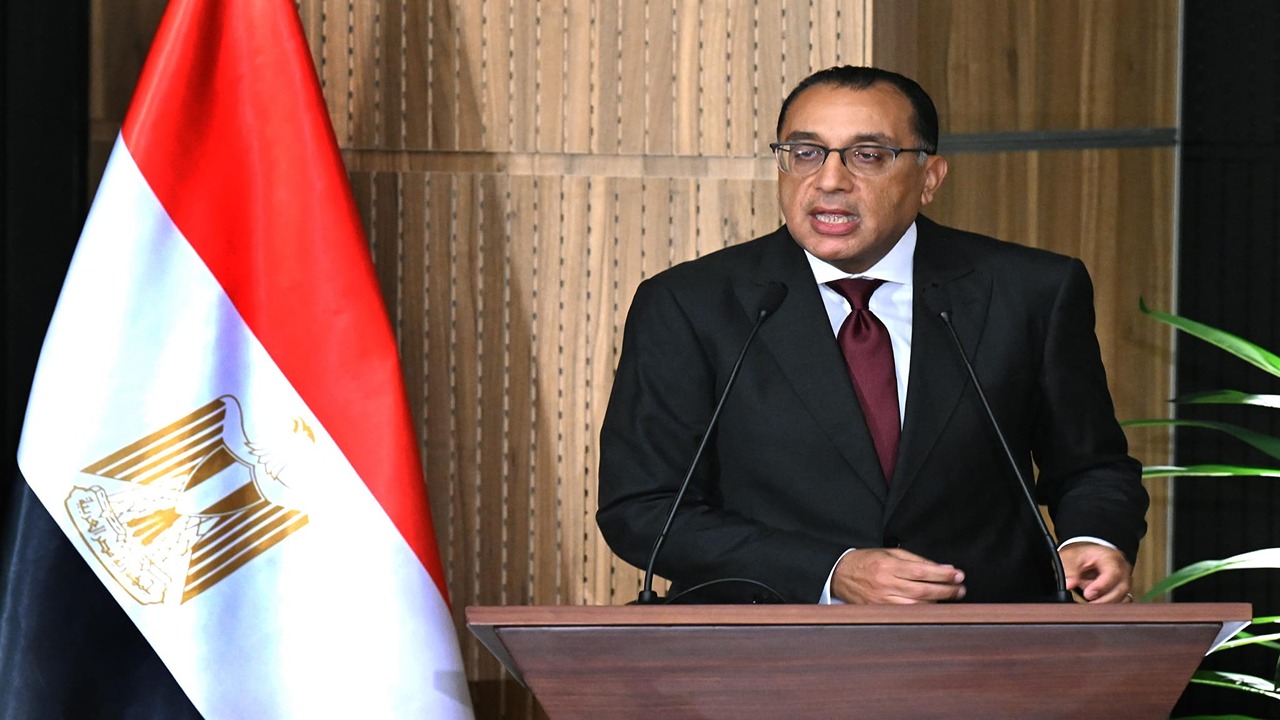 رسميًا.. رئيس الوزراء يعلن وقف تخفيف أحمال الكهرباء بداية من الأحد المقبل