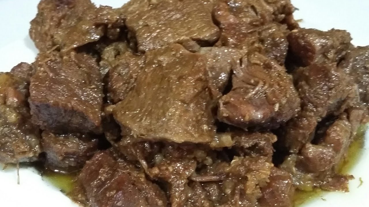 بطعم مميز .. طريقة عمل طاجن اللحم الكمونية بالصلصة