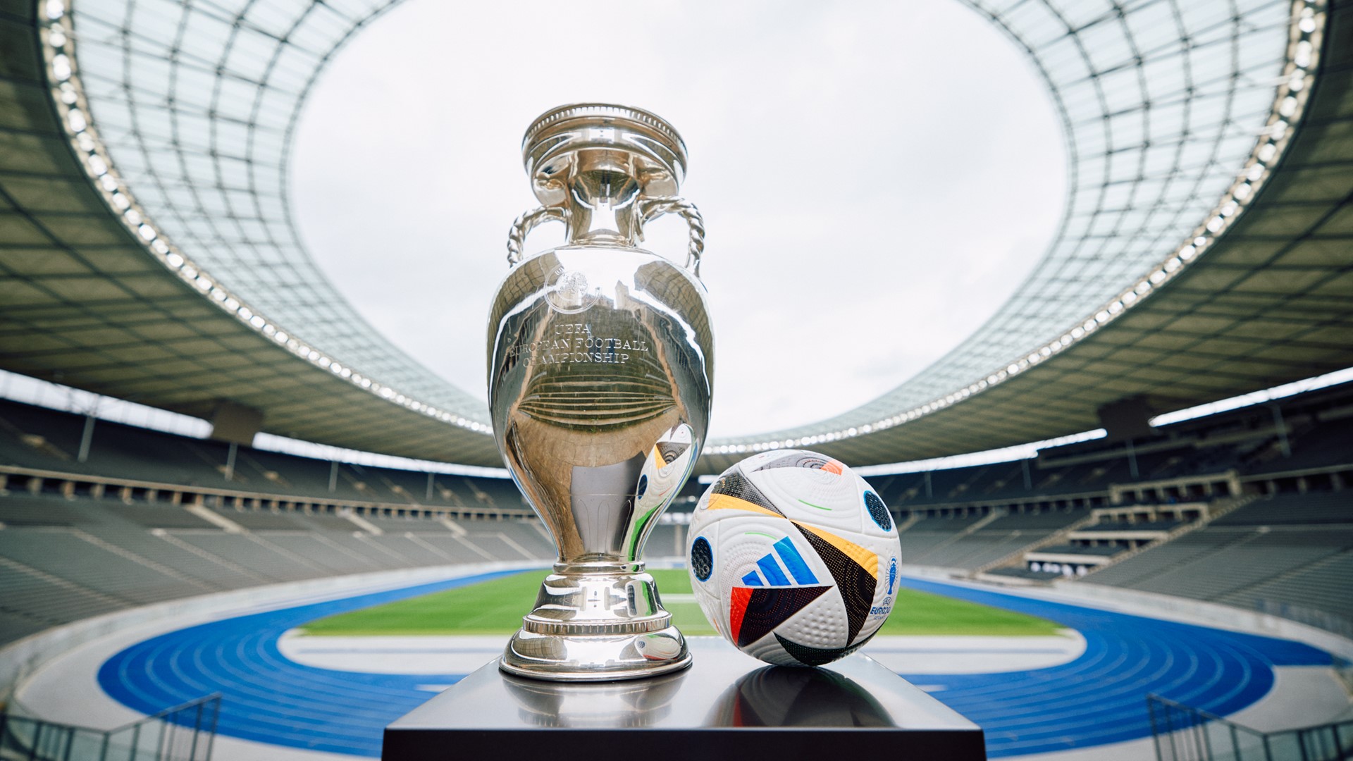 عمالقة أوروبا بالمربع الذهبي .. مواعيد مباريات نصف نهائي يورو 2024 والقنوات الناقلة