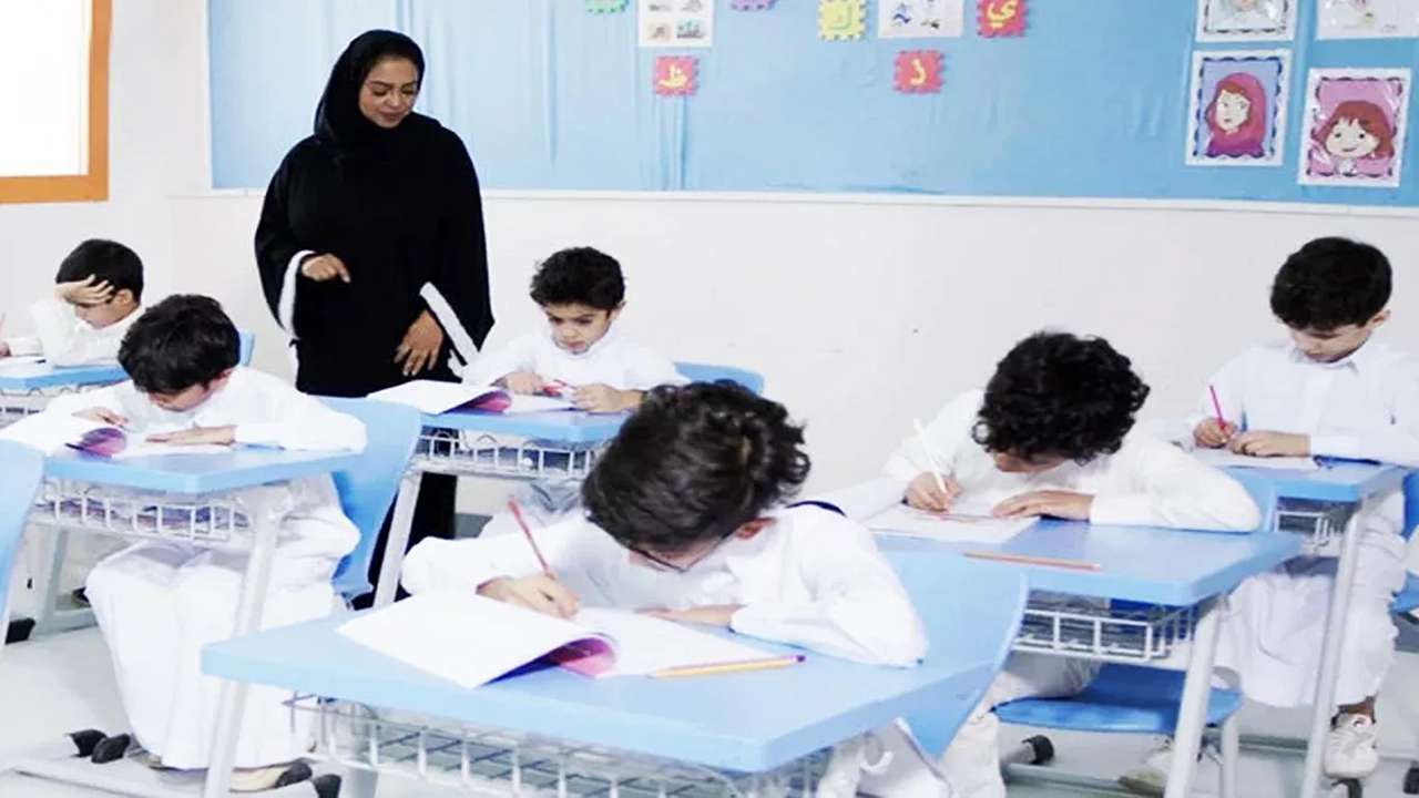 وزارة التعليم السعودية تُطلق رسميًا خطة الانضباط المدرسي الجديدة.. وإجراء حاسم لـ الغياب والتأخير