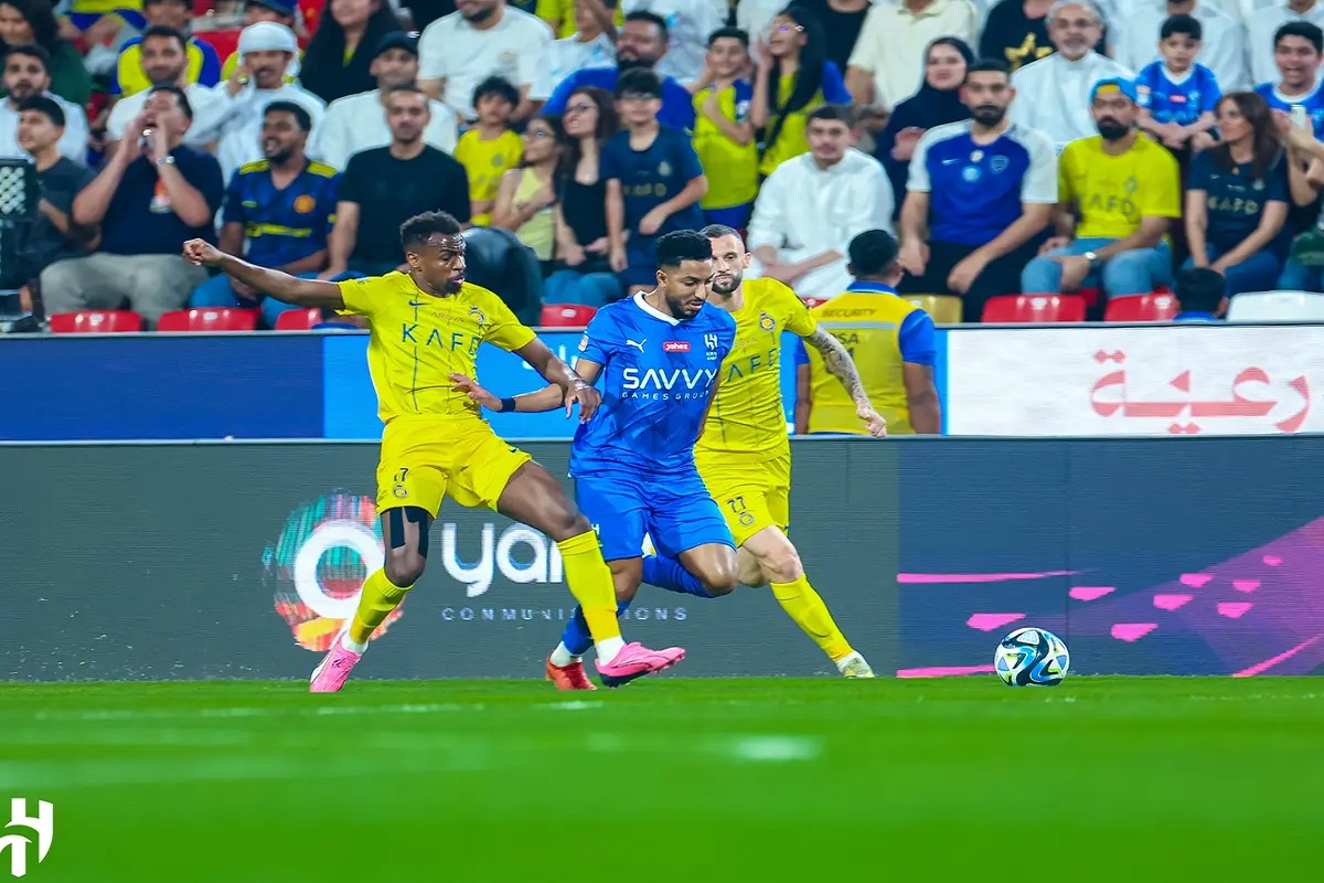 قمة السوبر السعودي.. الهلال والنصر في مواجهة صعبة غداً السبت “موعد المباراة وطريقة حجز تذكرة”