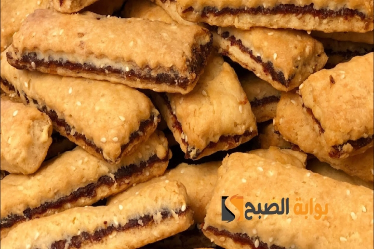 طريقة عمل القراقيش بالعجوة المقرمشة في البيت احلى من الجاهزة