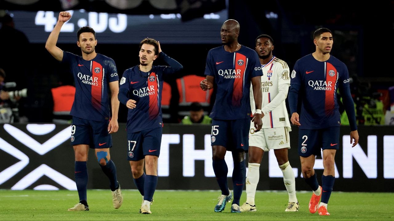 لاعب نادي باريس سان جيرمان يرفض الانتقال إلى الاتحاد السعودي رغم موافقة النادي