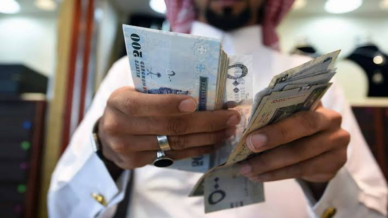 للسعودي والمقيم إيداع فوري 20,000 ريال في حسابك بدون كفيل بأقساط ميسرة على 36 شهر