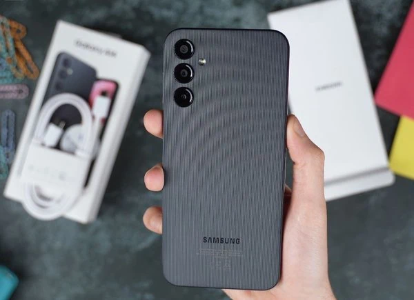 سعر ومواصفات هاتف Samsung Galaxy A14: الخيار الأمثل لعشاق التكنولوجيا بميزانية محدودة