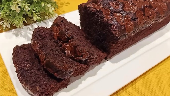 بالفوائد مليانة كيكة الشوكولاته الهشة الاسفنجية بالموز طعمها خرافي ومغذية للأطفال والكبار