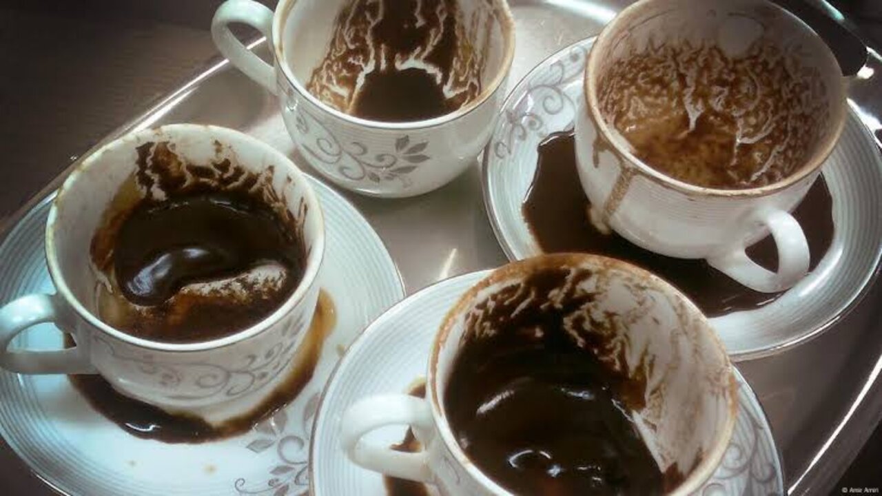 هيدهشك باللي هيعمله.. احتفظي بتفل القهوة لاستخدامه بهذا الشكل المبهر