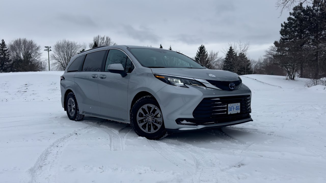Toyota: سيينا بقلب ياباني وبمحركات سلسة بمقاعد وتطريزات خاصة 2024