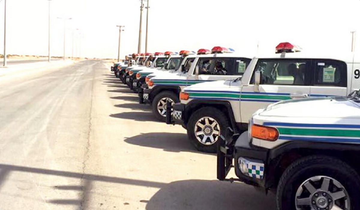 منها إغلاق النوافذ.. أمن الطرق يوجه 5 نصائح لقيادة آمنة خلال موجات الغبار
