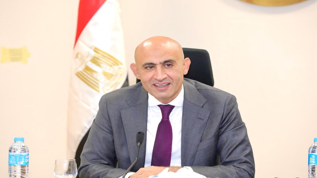 إعادة تشكيل المناهج الدراسية للثانوية العامة.. خطة الوزارة لتعزيز التعليم وتخفيف الضغوط على الطلاب
