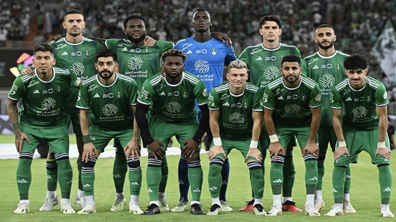 مفاجأة الميركاتو.. الأهلي يحسم صفقة من العيار الثقيل ويسعد الجمهور