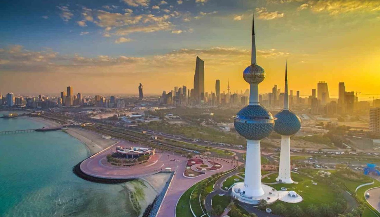 رسمياً 13 جهة حكومية لتطبيق الفترة المسائية بالكويت و3 أيام إجازة متتالية لكافة القطاعات الحكومية سبتمبر 2024