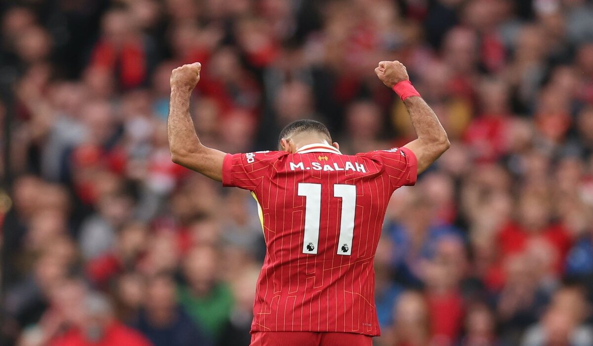 القنوات الناقلة لمباراة اليونايتد وليفربول في الدوري الإنجليزي 2025 على جميع الأقمار
