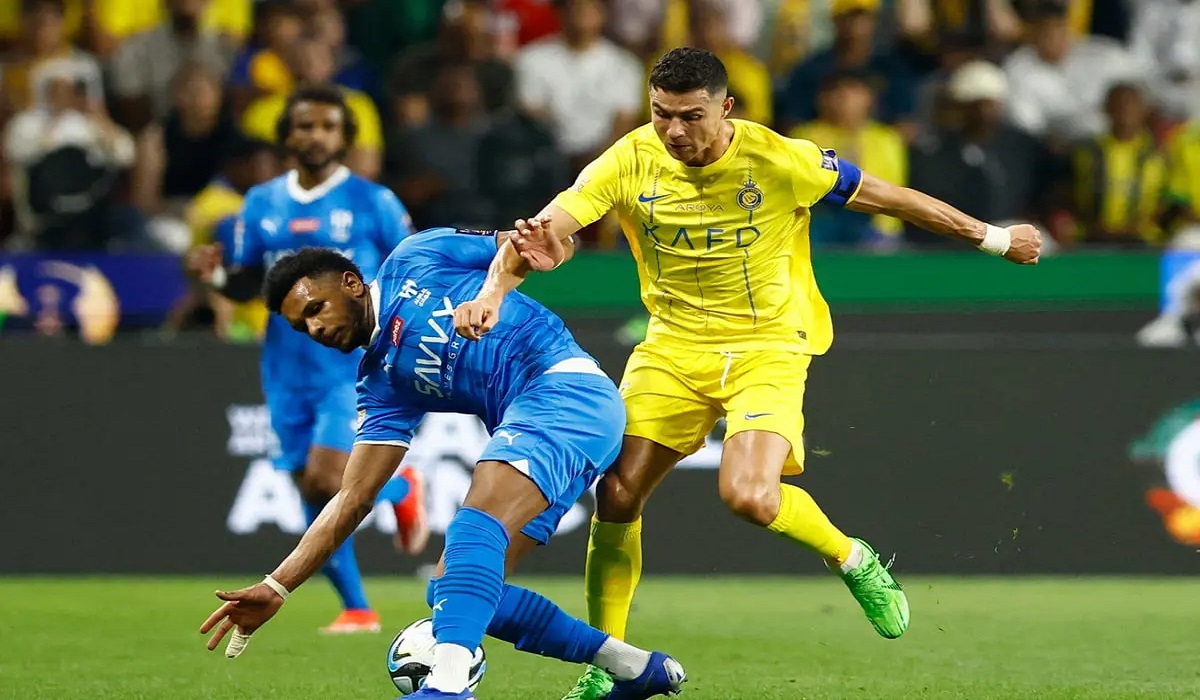 قبل بداية دوري روشن اتهامات متبادلة بين جماهير الهلال والنصر تجتاح تويتر